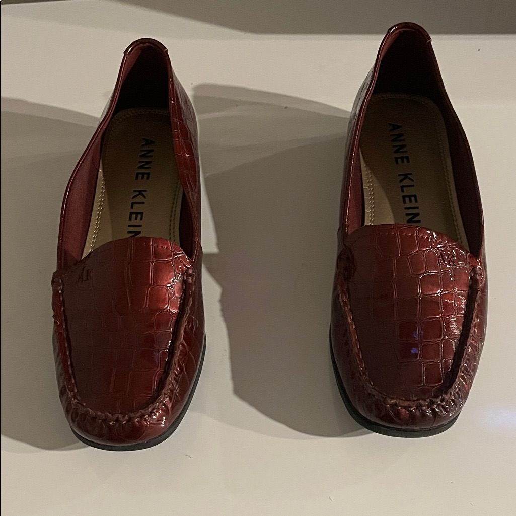 Anne Klein Burgundy Croc-Embossed Loafers